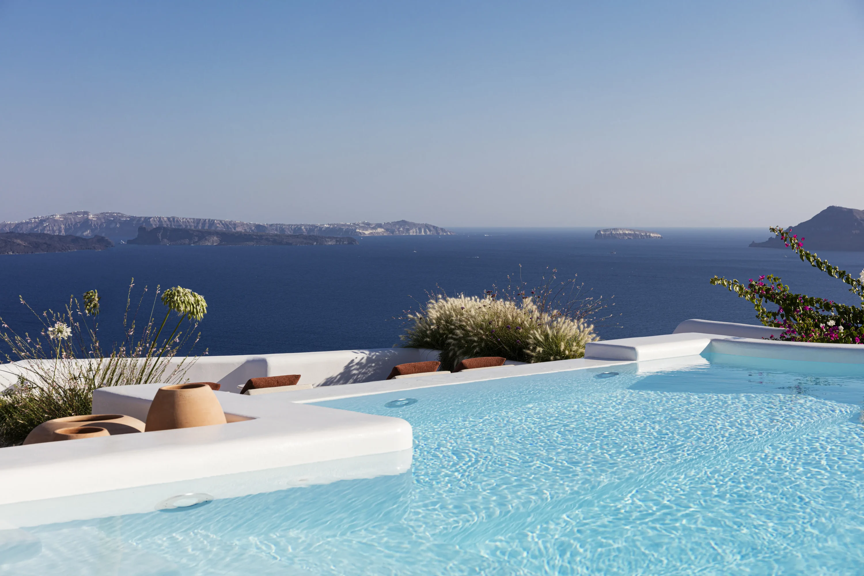 Infinity pool over the caldera at Canaves Ena, Santorini