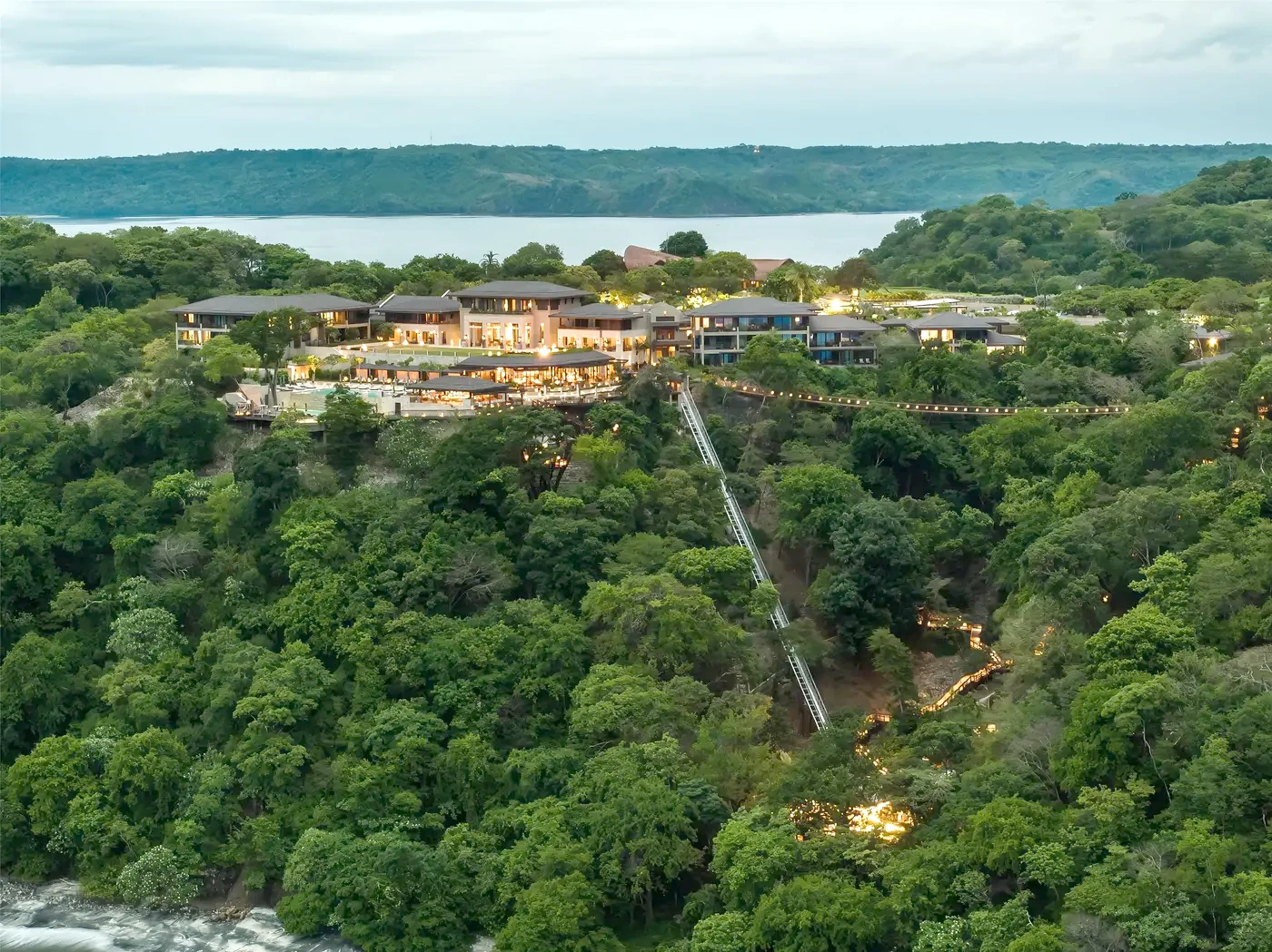 Nekaj&uacute;i, A Ritz-Carlton Reserve