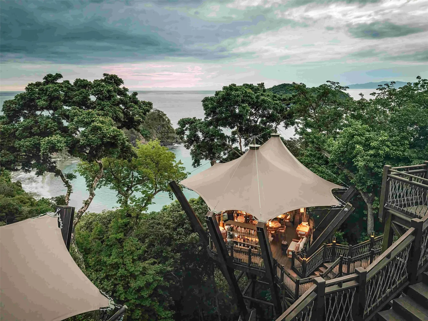 Nekaj&uacute;i, A Ritz-Carlton Reserve